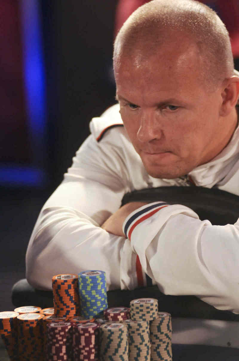 Jani Vilmunen, chip leader going into the Event #3 final table